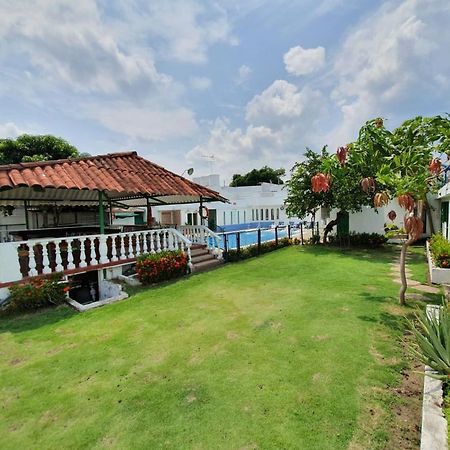 Hotel Maratea Melgar Exterior photo
