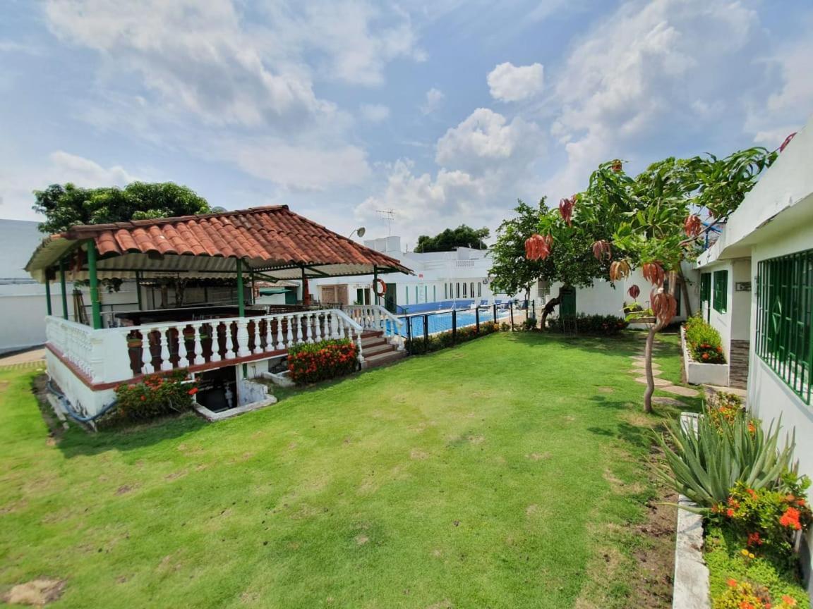 Hotel Maratea Melgar Exterior photo